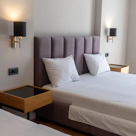 International 4* Sarandë