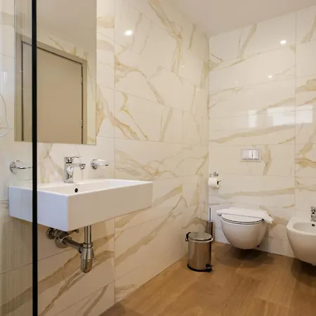 International 4* Sarandë