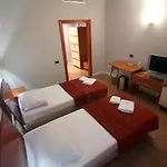 International Otel 4*