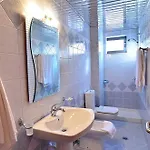 Otel International