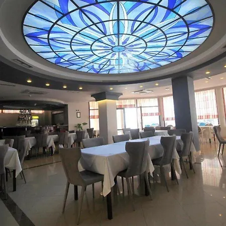 Hotel International