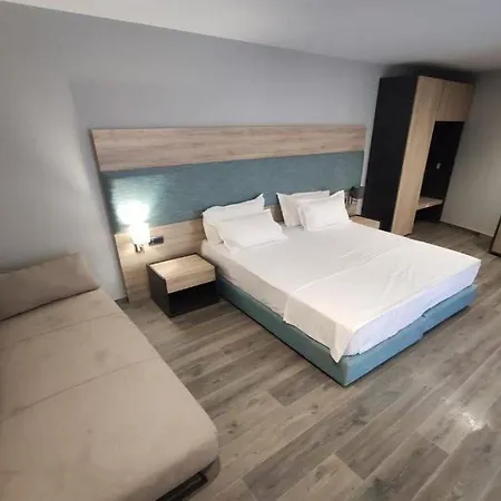 International Szálloda Saranda