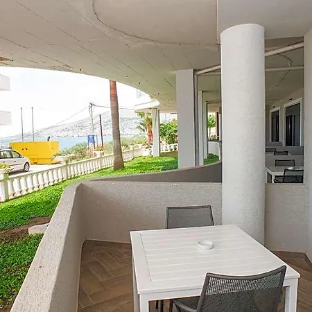 International 4* Sarandë