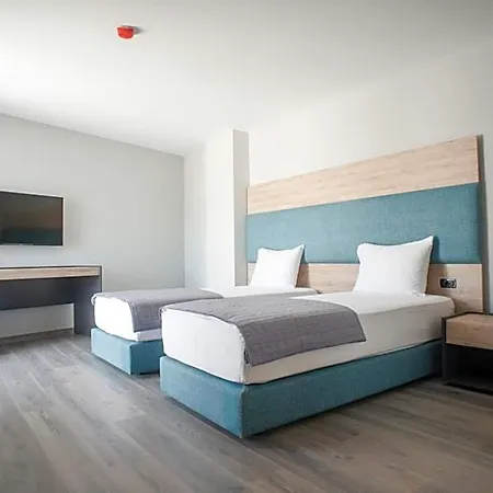 International 4* Sarandë