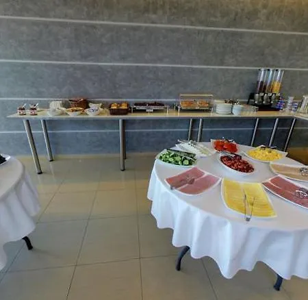 International Szálloda