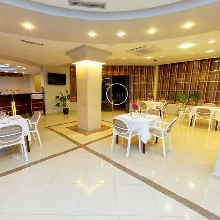 International Szálloda Saranda