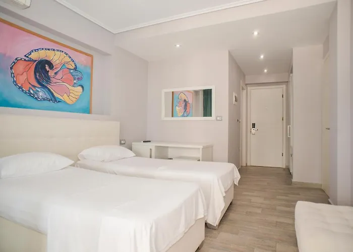 International Sarandë