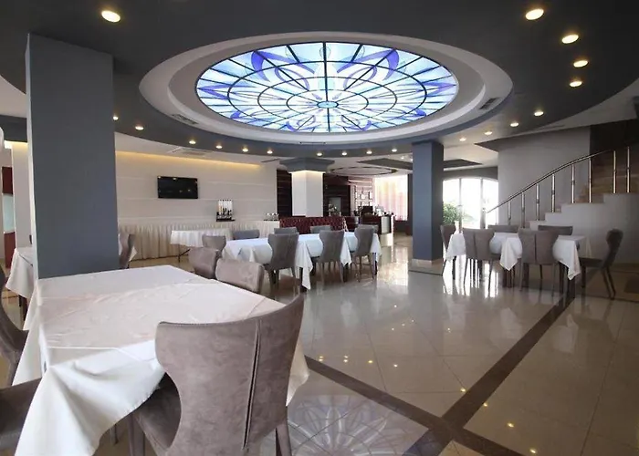 International 4* Saranda